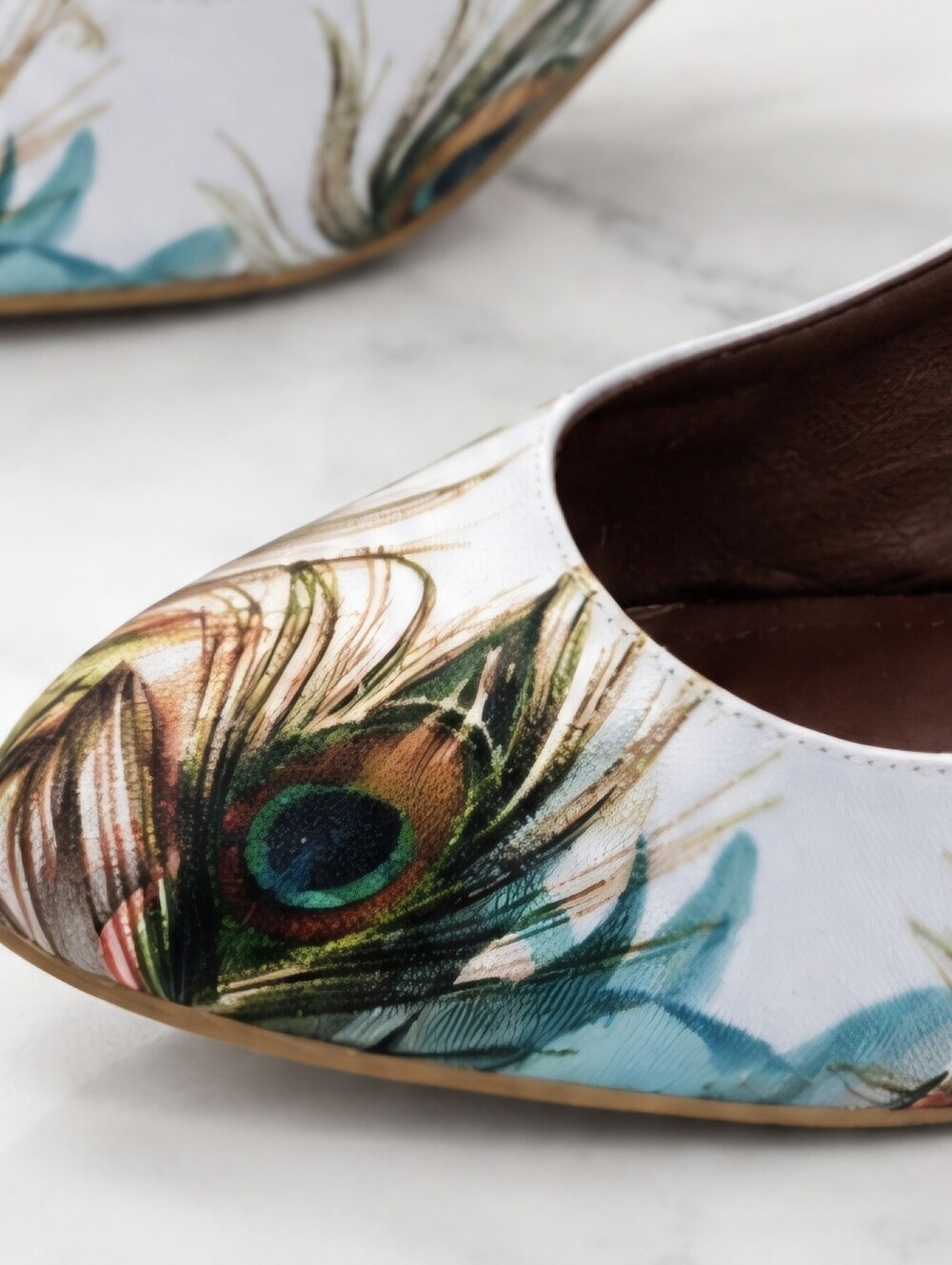 PEACOCK FEATHER Women's Mid Heel Pumps - Picture 2 of 5